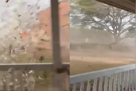 美国一男子拍下龙卷风来袭瞬间 风暴掠过狼藉一片满天飞舞残片视频封面