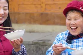 辞旧迎新过大年——贴春联，放鞭炮，红红火火过新年啦！视频封面