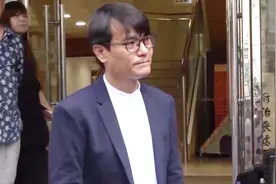 81岁女星夏萍离世设灵 义子林家栋几度哽咽落泪视频封面