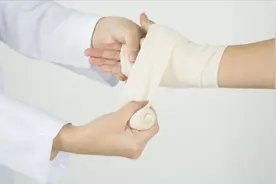 浑身疼痛怀疑自己得了癌症？北大疼痛科主任：放轻松但也别大意视频封面