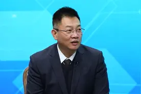 为什么第二波新冠疫情感染高峰没来?专家:"突然消失"有两个原因视频封面