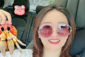 体验赶海抓寄居蟹！休闲又快乐，你们说带回家能养多少天？视频封面