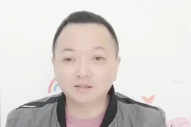 你的电脑硬盘是不是有坏道，用MHDD专业检测工具来检测硬盘是否坏