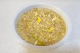 东北老式疙瘩汤的正确做法，一搅一拌，好吃又简单