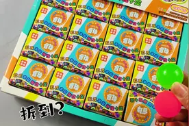 弹力球也有惊喜款，长啥样？一口气拆24盒能找到惊喜款吗视频封面