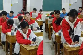老师宣布新学期月考成绩，每科第一名起立亮相：都是同一个女生视频封面