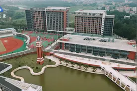 航拍广州科技职业技术大学滨海校区视频封面