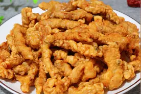 炸酥肉到底是用面粉还是淀粉？教你正宗做法，酥脆好吃不回软