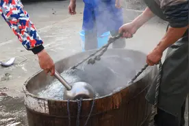2022年元旦在英山县杨柳湾镇体验杀年猪民俗视频封面
