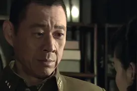 自古忠孝难两全，张丰毅的父亲病重，身负重任的他却不能回去照顾视频封面