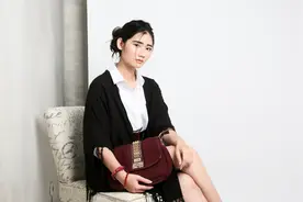 打算怀孕还能用香水吗？赶紧丢了吧！这东西真的伤害胎儿的健康视频封面