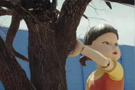 《鱿鱼游戏》火爆全网，全球万没料到，朝鲜说了句轰动舆论的话视频封面