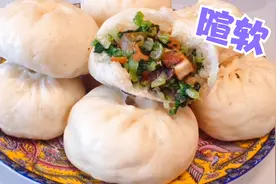 想要小白菜馅包子蒸出来颜色翠绿，这两个步骤少不了，比买的好吃视频封面