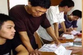 今年湖南新高考志愿如何填报？家长学生别犯愁，资深专家来指导视频封面