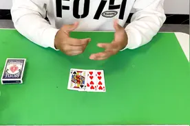 我的手比你眼睛快？揭秘三张牌的魔术