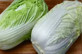 买大白菜，选绿色的还是白色的？老菜农教我记住3点，不会再买错
