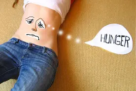 为什么肚子饿了会咕咕叫，原来是胃在作怪，快点给它吃的！