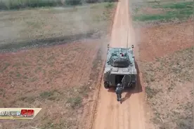 陆军军校学员怎样学习训练？请来陆军步兵学院看视频封面