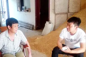 收粮食真的挣钱吗？听听收30多年粮食的大叔怎么说，听完你信吗视频封面