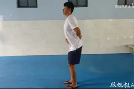 蝶泳初学者第一课，蝶泳腿教学！视频封面