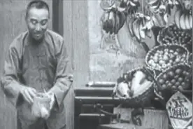 喜剧：中国现存最早的故事片，1922年无声电影《劳工之爱情》。