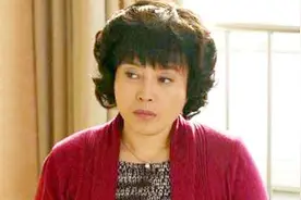 丁嘉丽节目中自曝，曾为四个男人生子流产，如今60仍然孤身一人！视频封面