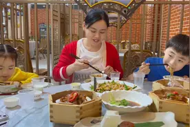 广东人习惯饮茶当午餐，99的套餐都有些什么好吃的，能吃饱吗？视频封面