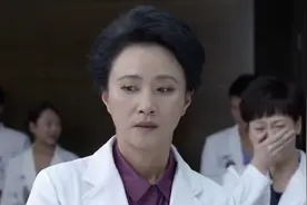产科医生：医生紧急抢救产妇，竟然出现了奇迹，赢得了众人的掌声视频封面