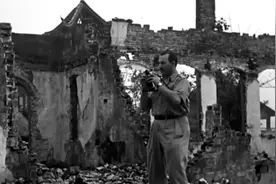 抗战时，美国记者福尔曼接触了老蒋后，更对国民党感到失望视频封面