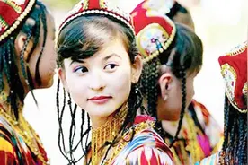 战乱中流浪的一百万人，面临生存问题渴望回国，原本是来自中国？