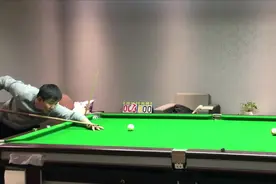 台球小技巧：教你学会如何开球！视频封面