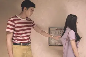 万恶之源名场面，校草妄图撩遍学校女生。爆笑！视频封面