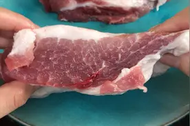 猪肉别用清水洗，越洗越脏，教你清洗妙招，血水脏东西全干净视频封面