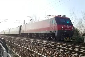 国内单程时间最长的火车！K726次昆明开往哈尔滨，要走3天3夜视频封面