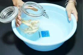 生姜加白醋泡一泡洗脸，解决了好多女生的困扰，好用又省钱