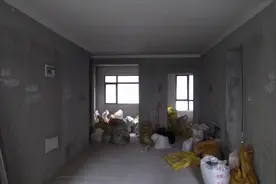 电工来不了，装修只能搁置，100袋沙93平小三房到底够不够用？视频封面