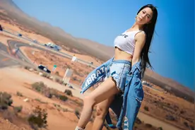 梦中的情人，亚洲第一女神克拉拉的性感瞬间，每一帧都是时尚大片视频封面