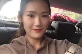 研究生同门第一次聚餐，导师花500块请吃大餐，太幸福了视频封面