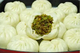 萝卜素馅大蒸包，不放鸡蛋不加肉，调馅秘诀教会你，皮软馅香解馋视频封面