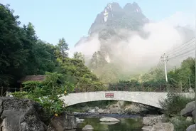 重庆这里的深山里面有个“世外桃园”它就是大巴山里的城口亢谷。
