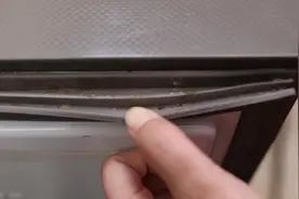 不管冰箱封条多黑多脏，试试这招一擦就掉，彻底去除霉斑，真实用视频封面