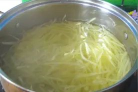 泡过土豆丝的水，还有神奇作用，好多人都不懂，一年浪费不少钱