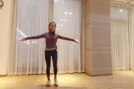 一组胯下击掌动作，每天200下，瘦得都是大腿脂肪，简单