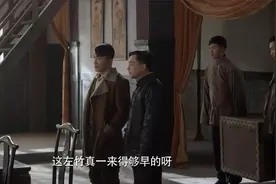 恶霸奉命搜查花楼，怎料姑娘是身手不凡，穿高跟鞋踢惨他！视频封面
