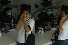 女儿给亡父注销户口，频频扭头擦拭眼泪，最后一句话令人心头一酸视频封面
