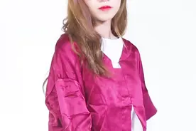 矮个妹子有福了，这款外套155女生也能穿出170，简单又时尚，太美