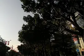 在梧州去哪里给摩托车交保险？大叔带你走一走视频封面