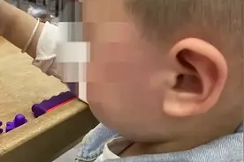 2岁幼童吵醒午睡父亲被暴打 母亲：准备离婚 警方和妇联已介入视频封面