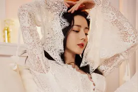 王鹤棣被手动闭麦好搞笑！如果有一天你出道了，会有哪些黑历史？视频封面