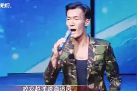 《红海行动》石头扮演者大唱电影主题曲，现场挑战rap太带感视频封面